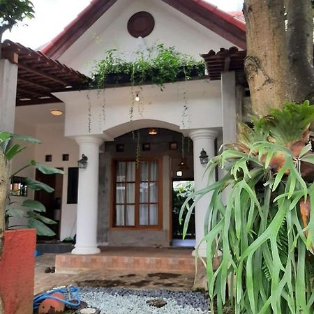 Omah Lumut Malang, Best Family Villa 3 Bedrooms Free Pool Kolam Renang المظهر الخارجي الصورة